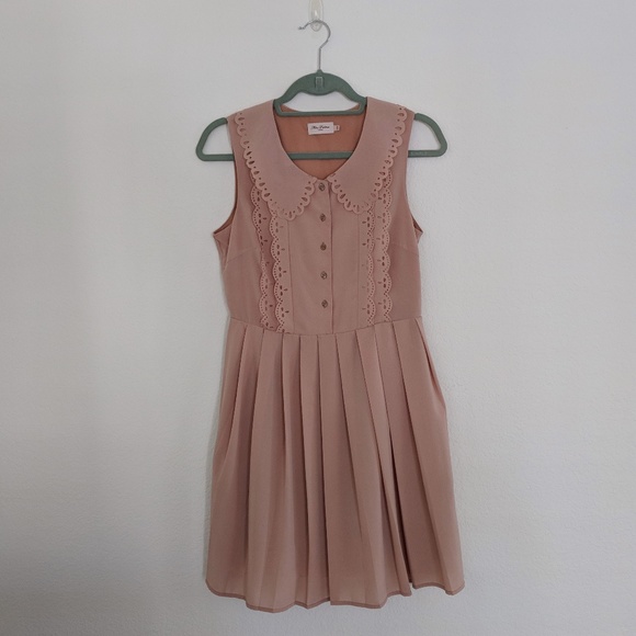 Modcloth Dresses & Skirts - Modcloth Blush Pink Lace Peter Pan Collar Dress